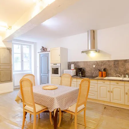 Daire Charme Et Elegance A