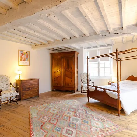 Charme Et Elegance A Daire Bourdeilles