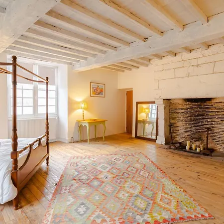 Charme Et Elegance A * Bourdeilles