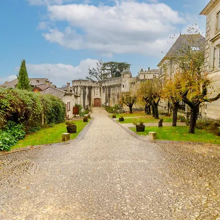 Charme Et Elegance A