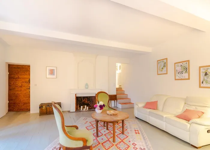 Charme Et Elegance A Apartman *